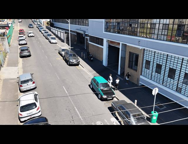 2,332M² FACTORY FOR SALE IN SALT RIVER